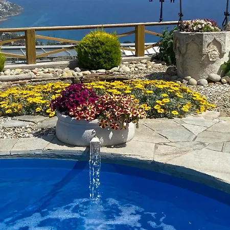 Lägenhet Little Paradise