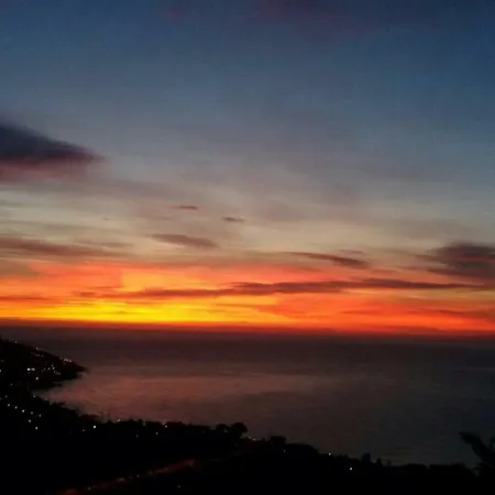 Little Paradise דירה *